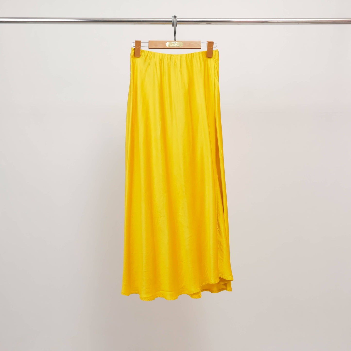 Jupe midi satinée taille élastique KD6651VS-2