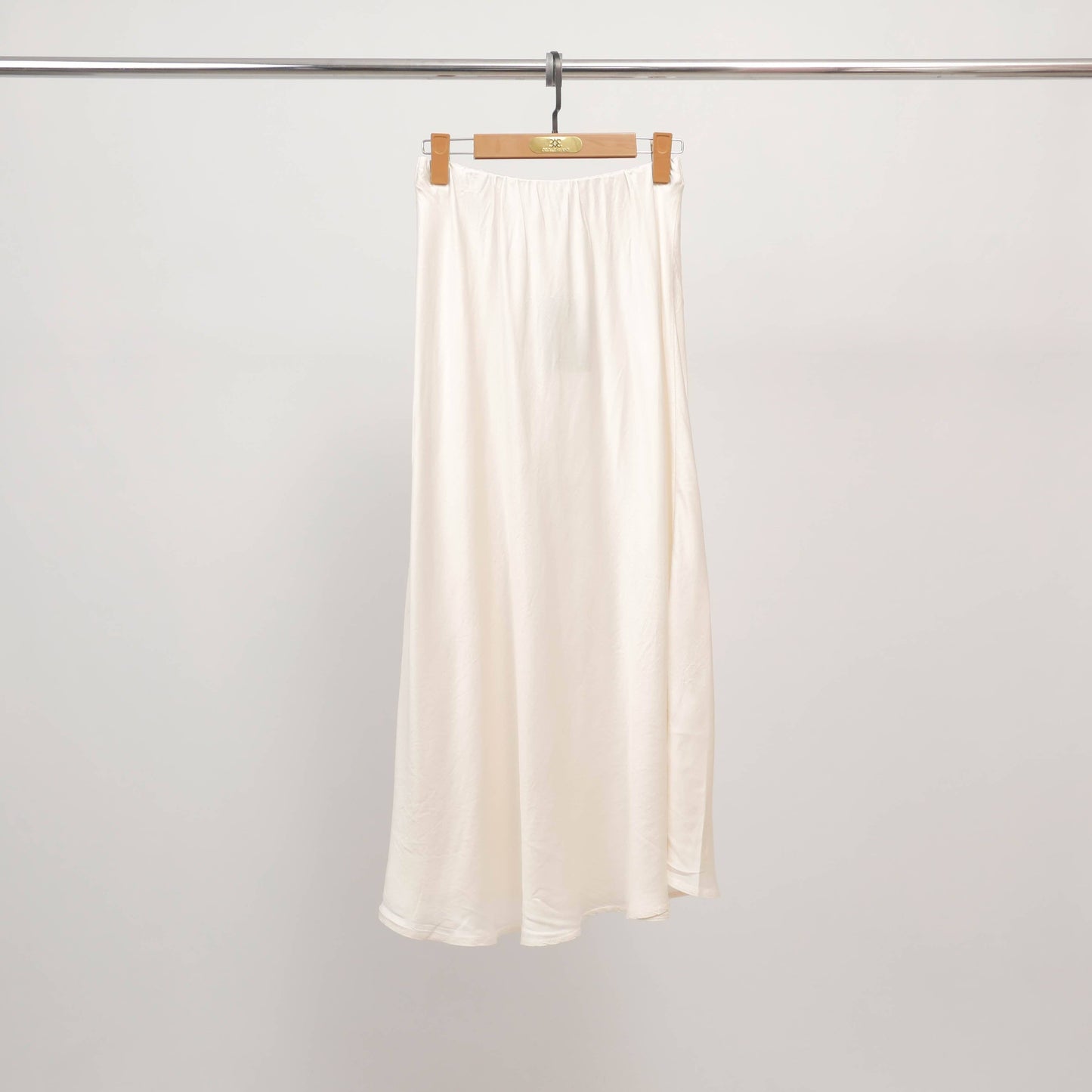 Jupe midi satinée taille élastique KD6651VS-2